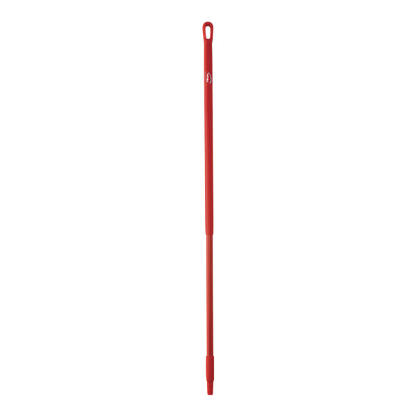 A red threaded fiberglass handle.