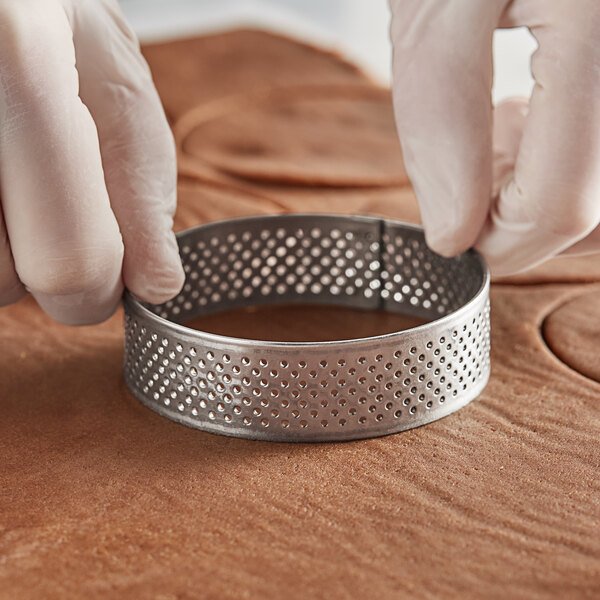 Pavoni Progetto Crostate Stainless Steel Micro-Perforated Tart Ring XF7020 - 2 3/4" x 3/4"