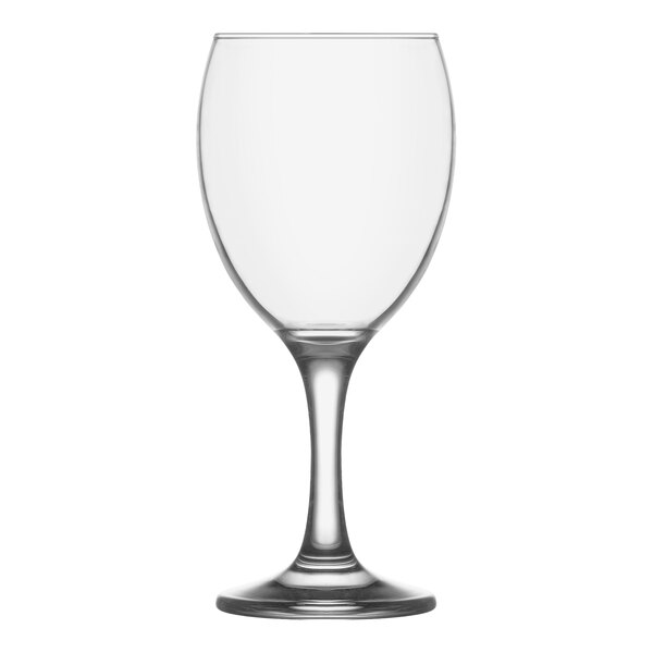 A close-up of a RAK Youngstown Firnley Metro white wine glass with a stem.