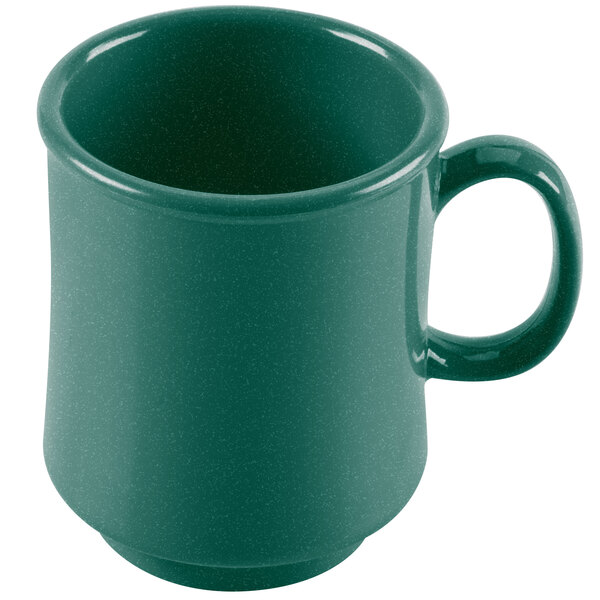 A Kentucky Green Tritan mug with a handle.
