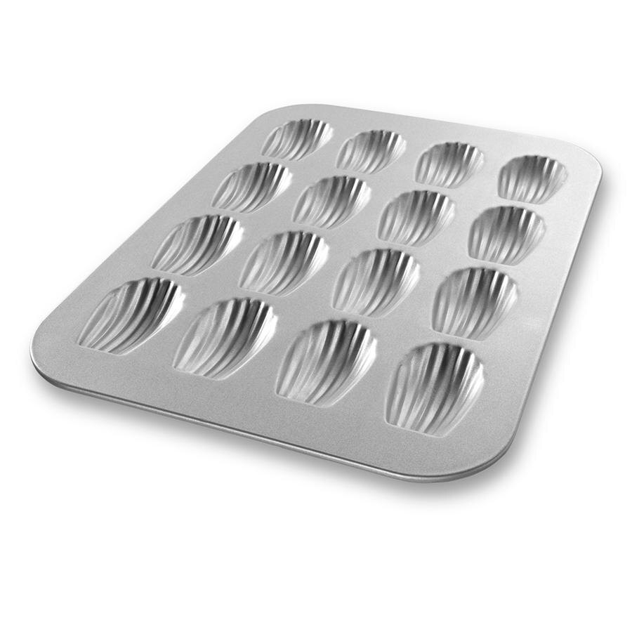 Chicago Metallic 25400 Madeleine Pan