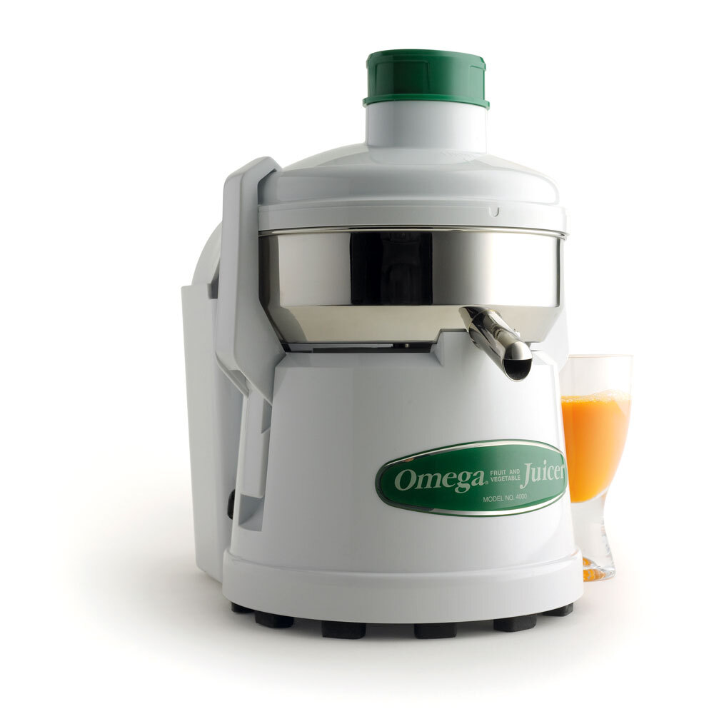 Omega J4000 Juicer with White Finish and Pulp Ejection 5,200 RPM