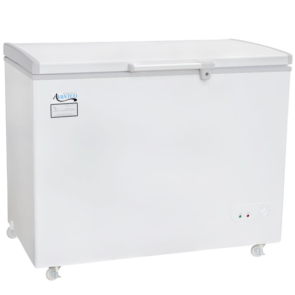 Avantco HF9 8.4 Cu. Ft. Commercial Chest Freezer