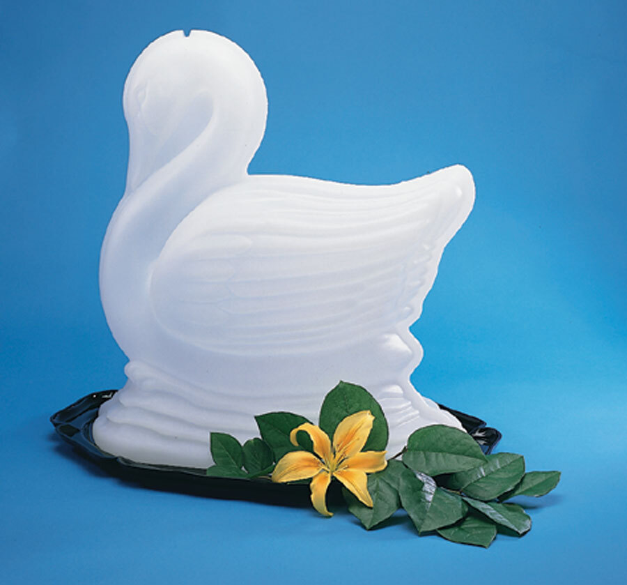 Carlisle SSW102 Swan Shaped Ice Sculpture Mold