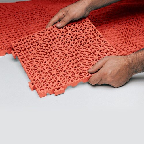 Cactus Mat 2557RT PolyLok 12" x 12" Red Vinyl Interlocking Drainage