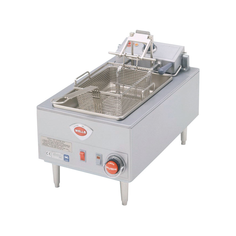 Wells F58 15 lb. Electric Countertop Autolift Fryer 5750W