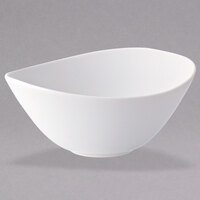 Luzerne Stage by Oneida 1880 Hospitality L5750000761 8.5 oz. Warm White Porcelain Bowl - 48/Case