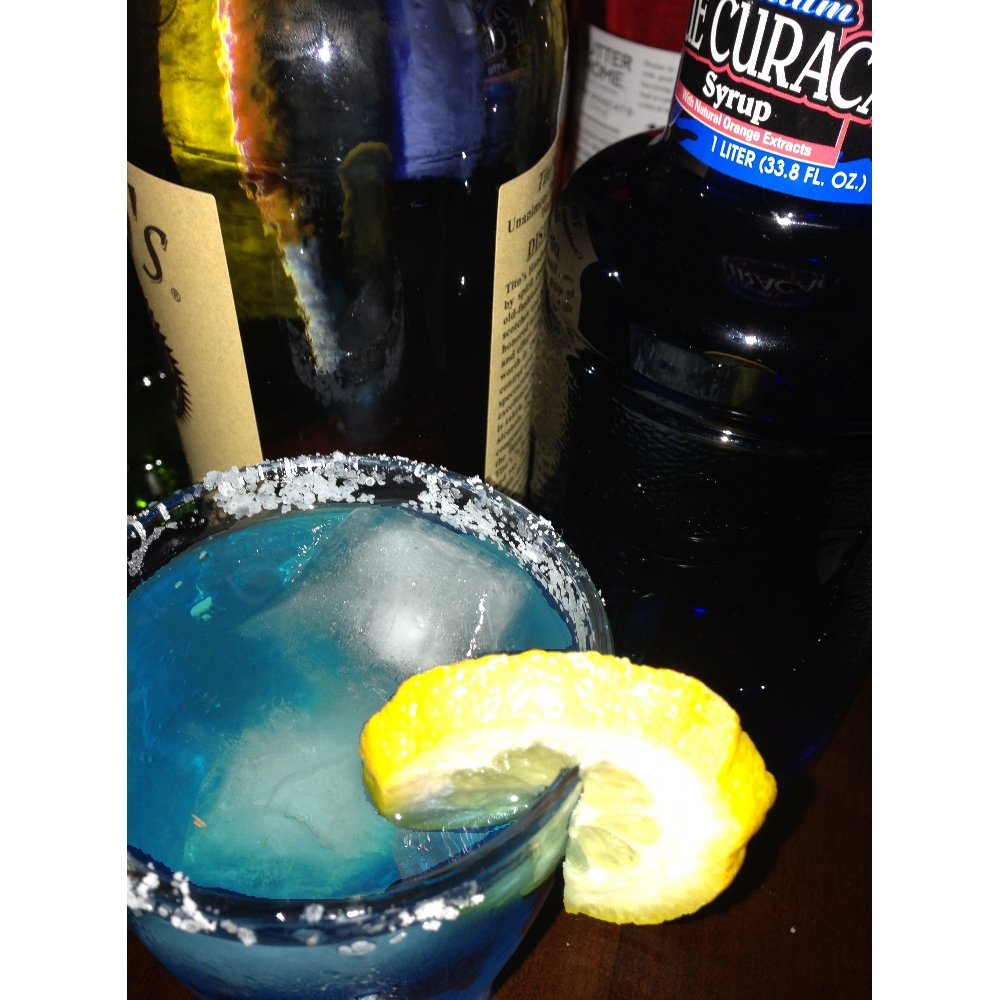 Finest Call Premium Blue Curacao Drink Mix 1 Liter