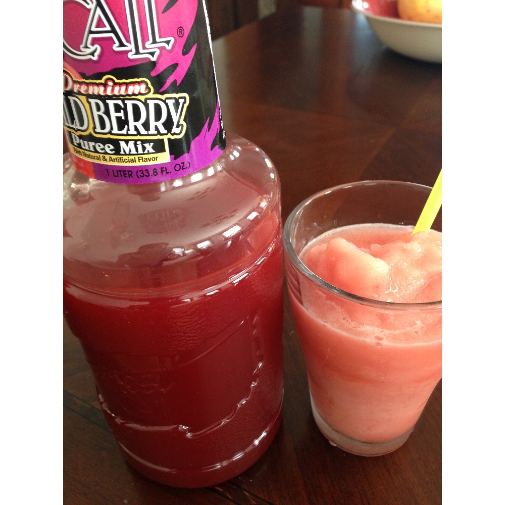 Finest Call Premium Wild Berry Puree Drink Mixer 1 Liter