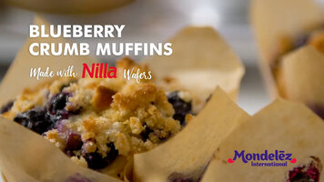 Blueberry Crumb Muffins with Nilla Wafers