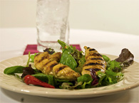 Swirl dinnerware in action