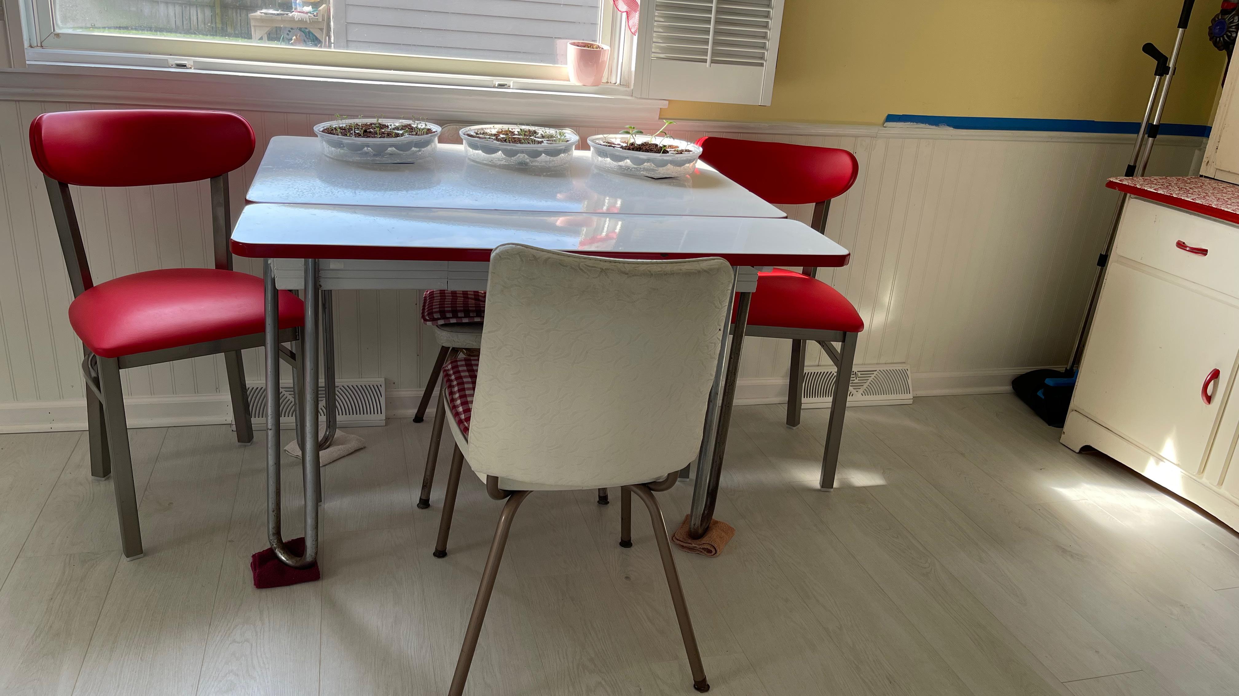 (excuse the make-shift table leg pads)