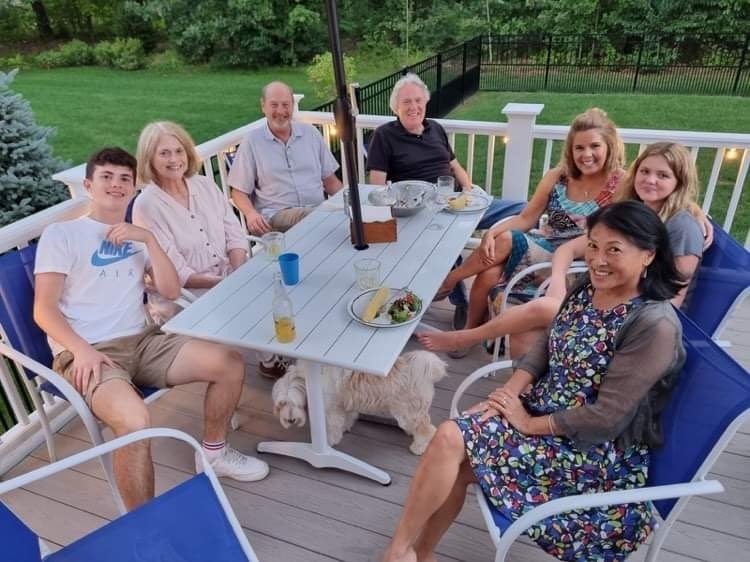 Actually 9 people, some not in photo was pushing it a bit, but s happy time!