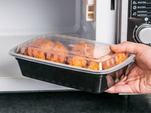 8-3/4 x 6 x 1-4/5 – 32 OZ - Rectangular Plastic Food Takeout Containers 