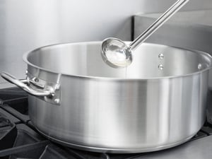 Thunder Group SLSBP020, 20 Quart Stainless Steel Brazier with Cover, Commercial Braising Pan with Lid, Professional Braiser