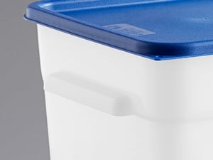Vigor 12 Qt. Translucent Square Polypropylene Food Storage Container and  Blue Lid