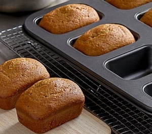 6 cavity Mini Poundcake Pan Loaf Pan