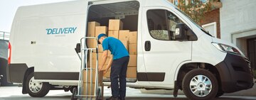 Hand Trucks vs Dollies