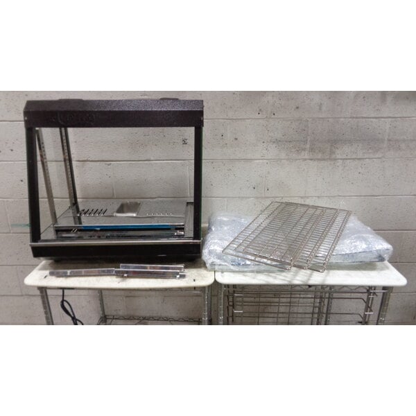 Scratch And Dent Avantco Hdc 26 26 Self Service 3 Shelf Countertop Heated Display Case With Sliding Doors 110v 1500w