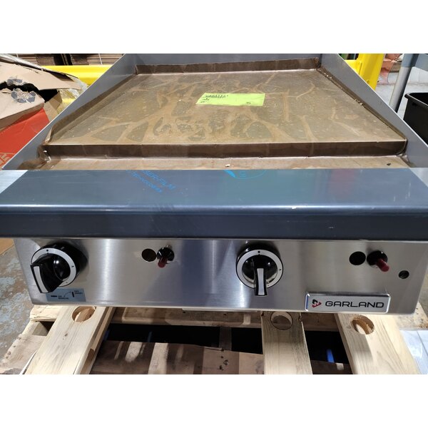 Scratch and Dent Garland GTGG24G24M Natural Gas 24" Countertop Griddle