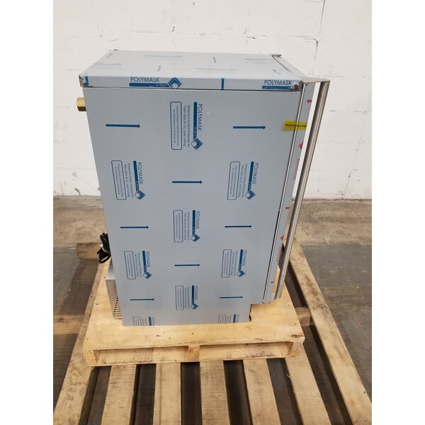 Scratch and Dent Hoshizaki AM50BAJ 14 7/8" Air Cooled Undercounter Top Hat Cube Ice Machine
