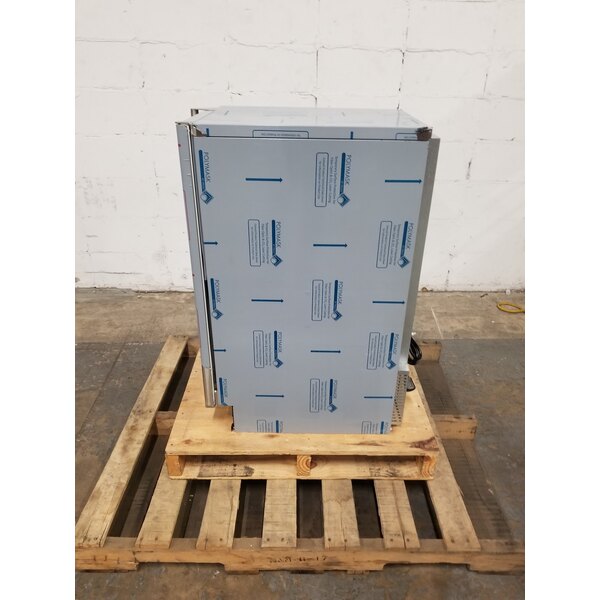 Scratch and Dent Hoshizaki AM50BAJ 14 7/8" Air Cooled Undercounter Top