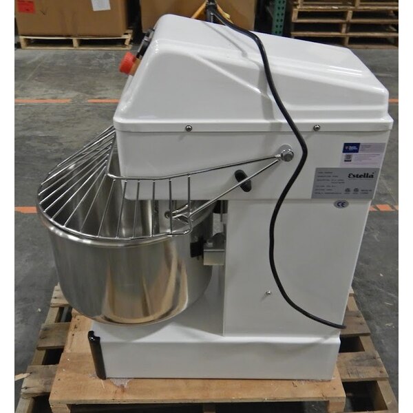 Scratch and Dent Estella SM30 30 qt. / 45 lb. TwoSpeed Spiral Dough