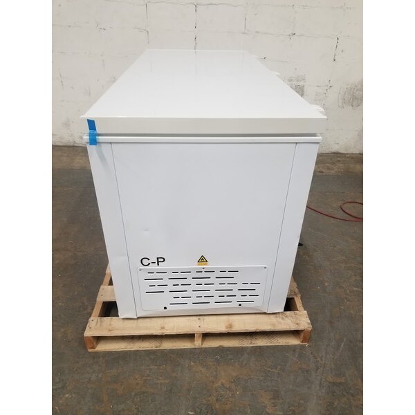 Scratch and Dent Galaxy CF16HC Commercial Chest Freezer 15.9 cu. ft.