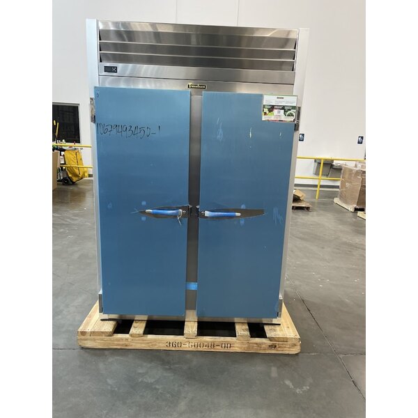 Scratch and Dent Traulsen G20010 52" G Series Solid Door ReachIn