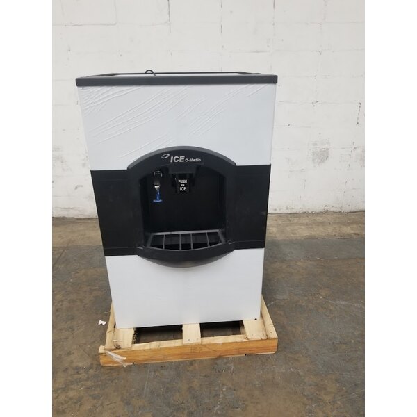 Scratch and Dent IceOMatic CD40130 30" Wide Hotel Ice and Water