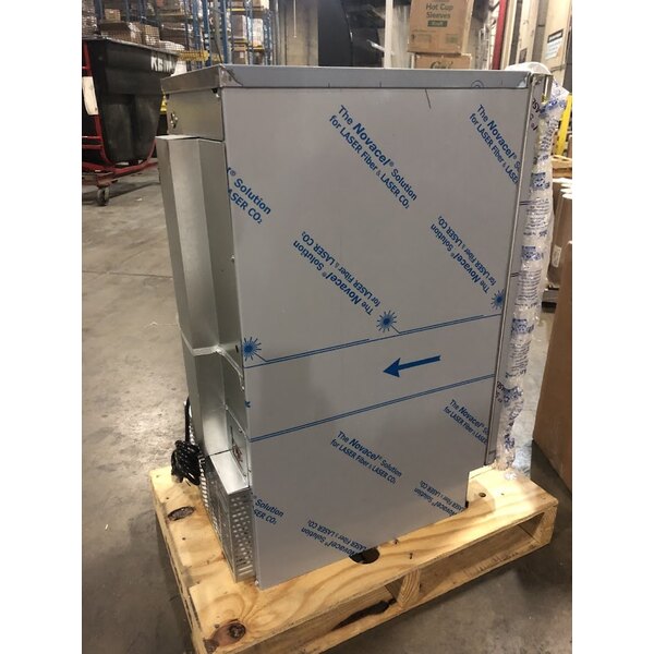 Scratch and Dent Hoshizaki C80BAJ 14 7/8" Air Cooled Undercounter
