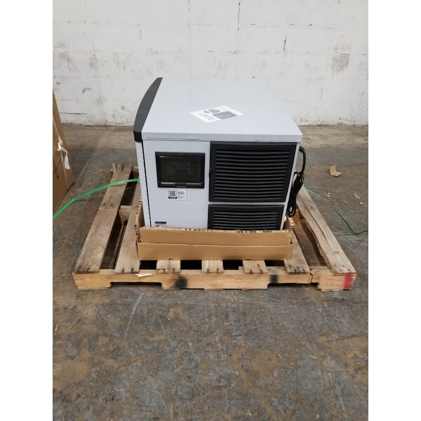 Scratch and Dent Avantco Ice KMCF430BA 30" Air Cooled Modular Full Cube Ice Machine with Bin