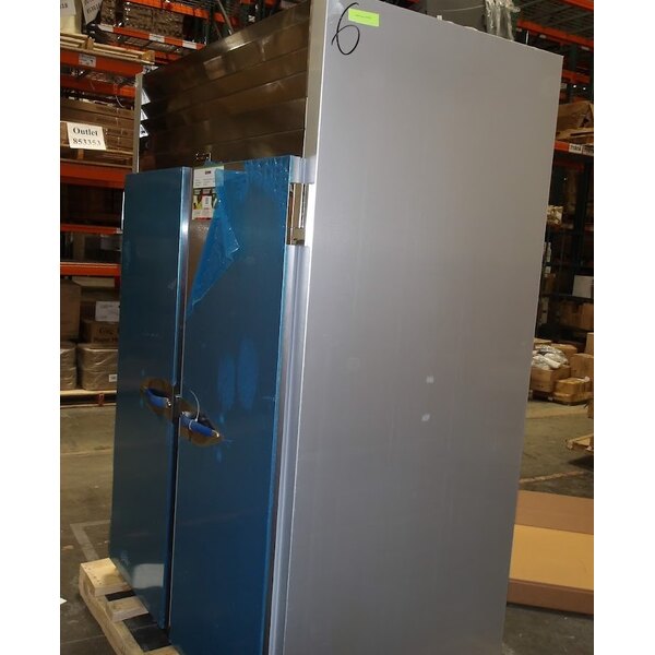 Scratch and Dent Traulsen G22010 52" G Series Solid Door Reach in