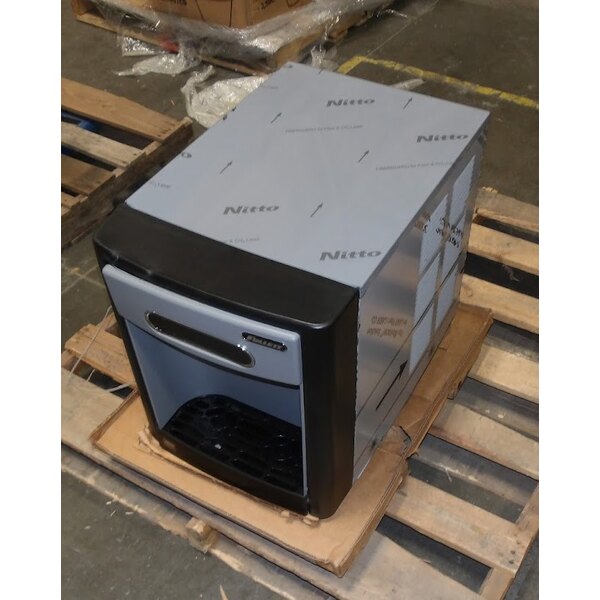 Scratch and Dent Follett 7CI100AIWNFST00 7 Series Air Cooled