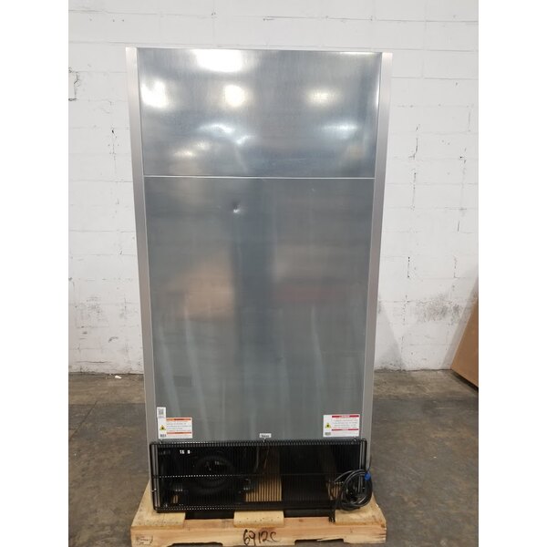 Scratch and Dent True T35GHCFGD01 39 5/8" 2 Section Glass Door Reach