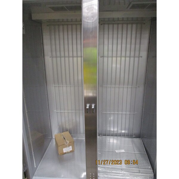 Scratch and Dent BeverageAir CT2HC1S 52" CrossTemp 2 Section