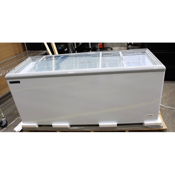 Scratch and Dent MasterBilt MSF71AN 71" Flat Top Display Freezer