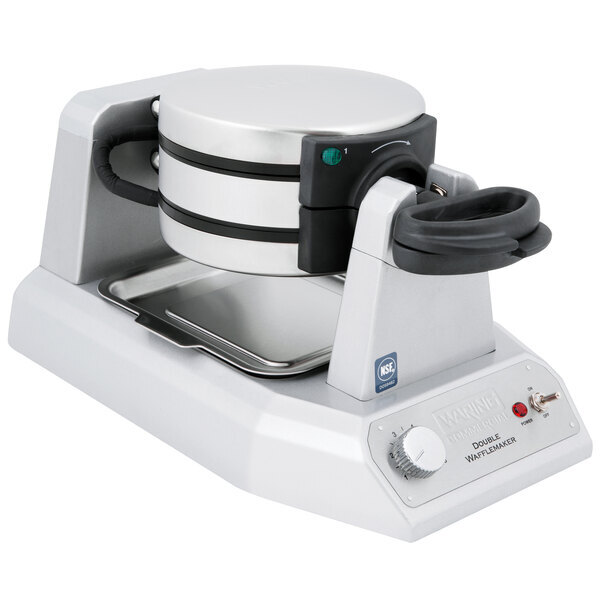 Scratch and Dent Waring WWD200 Non-Stick Double Waffle Maker - 120V
