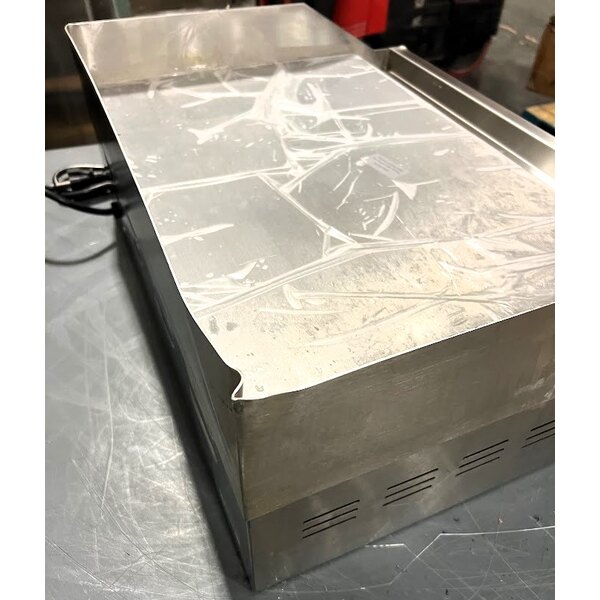 Scratch and Dent Avantco EG24N 24" Electric Countertop Griddle 208