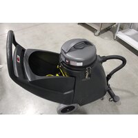 Viper Shovelnose 18 Gallon Wet / Dry Vacuum with Squeegee and Tool Kit