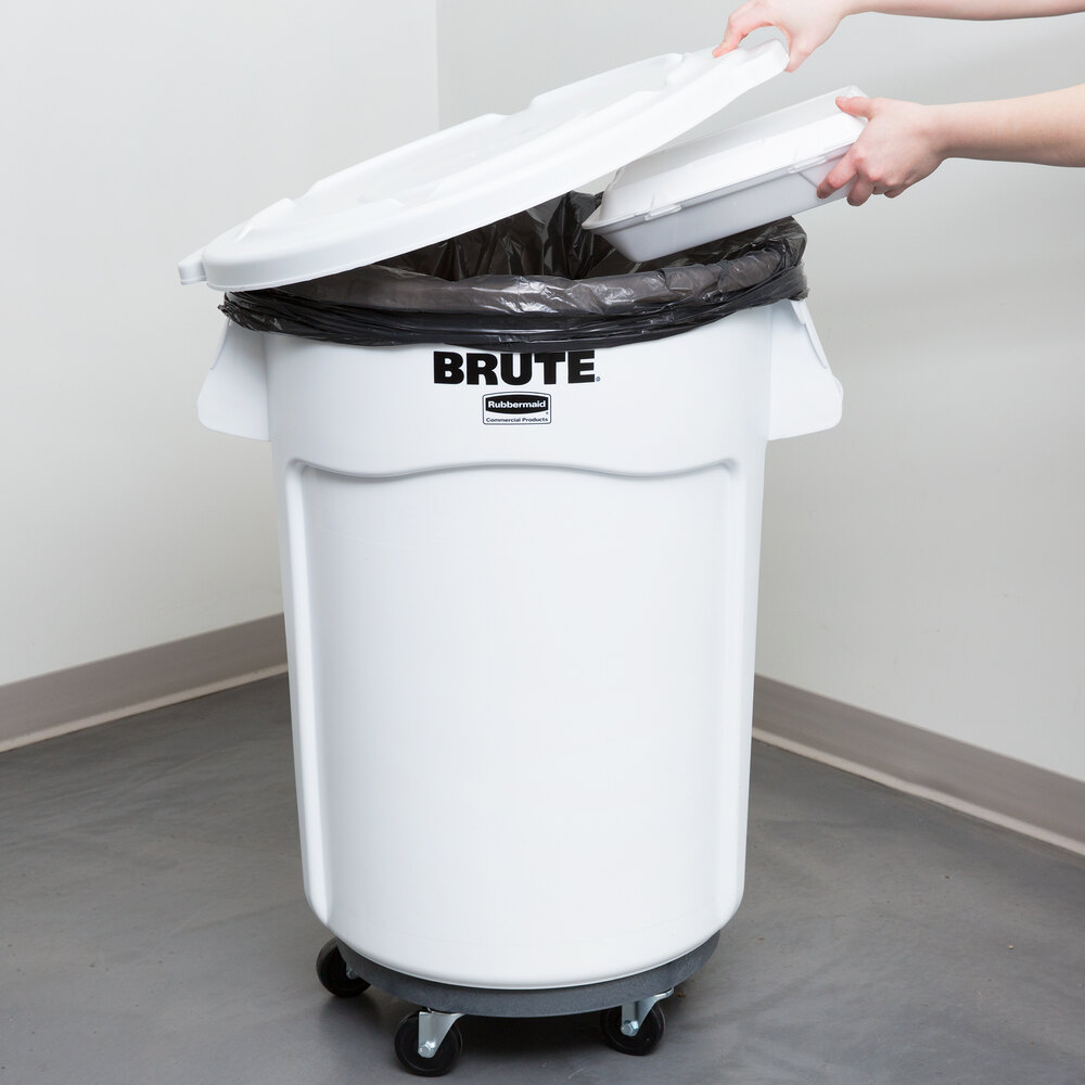 Rubbermaid BRUTE 44 Gallon White Ingredient Bin / Trash Can, Lid, and