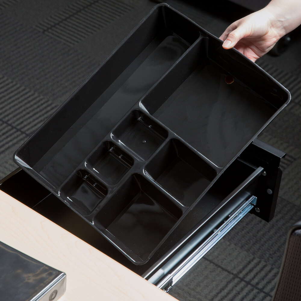 Universal UNV08152 15" x 11 7/8" x 2 3/4" Black Seven Section Plastic