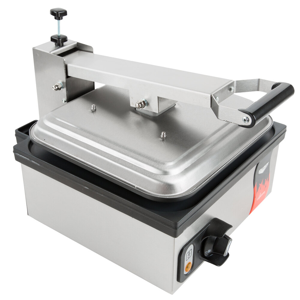 Vollrath 40792 Cayenne Single Panini Sandwich Press - Smooth Non