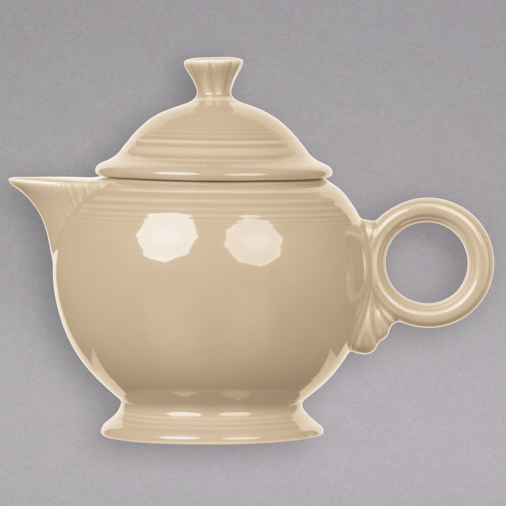Homer Laughlin 496330 Fiesta Ivory 44 oz. Covered Teapot 4/Case