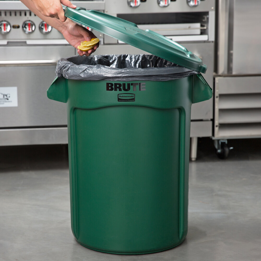 Rubbermaid BRUTE 32 Gallon Green Trash Can and Lid