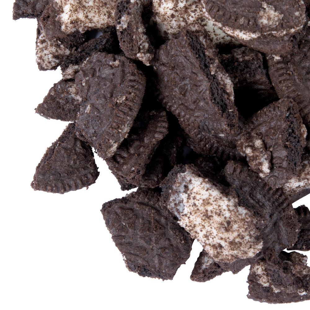 Nabisco 2.5 lb. Medium Oreo Cookie Crumb Pieces 4/Case