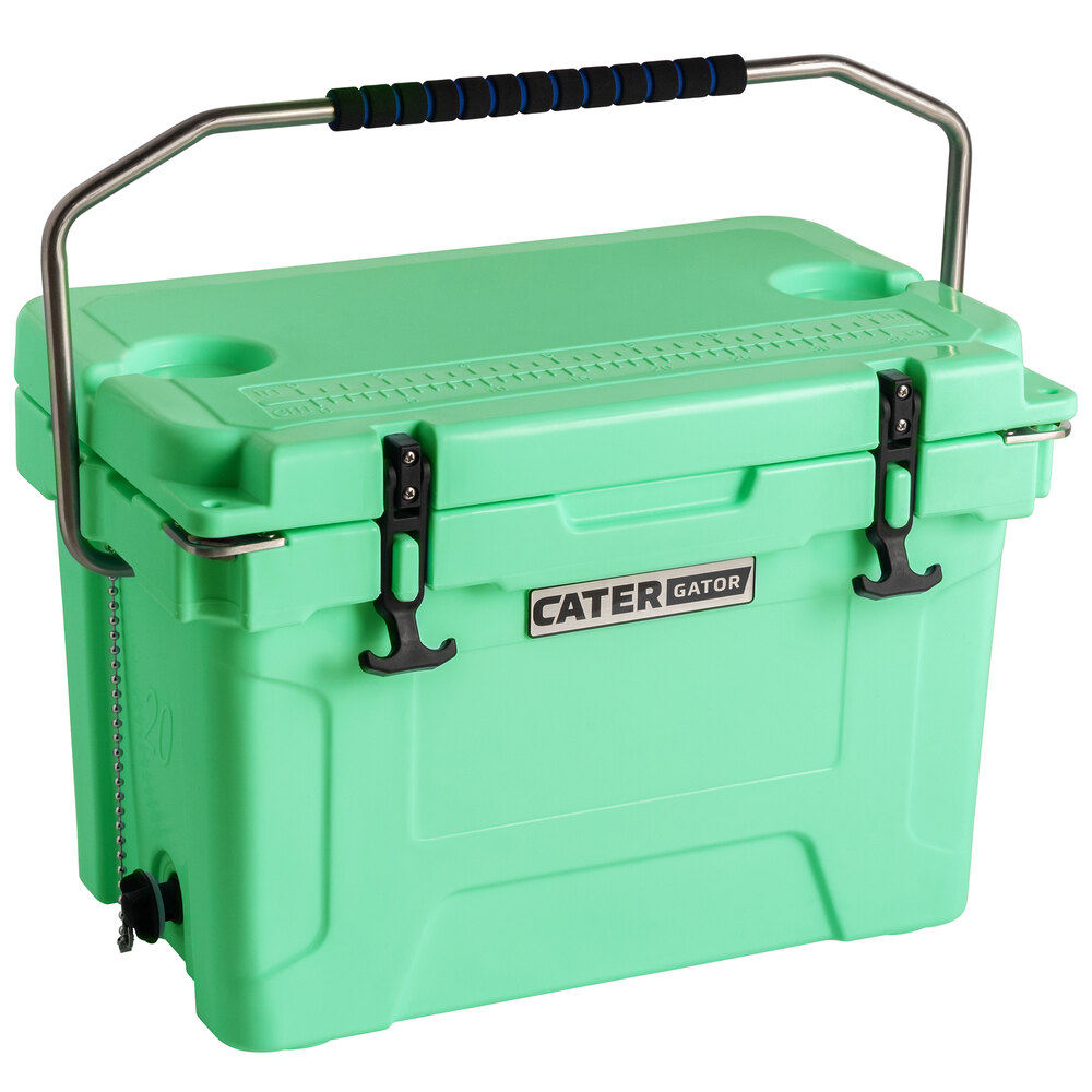 CaterGator CG20SF Seafoam 20 Qt. Rotomolded Extreme Outdoor Cooler