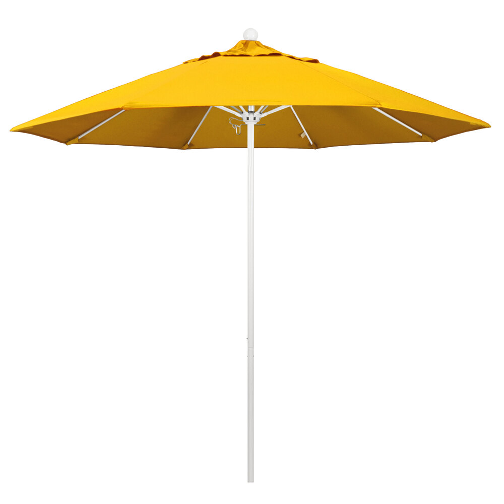 California Umbrella ALTO 908 SUNBRELLA 1A Venture 9' Round Push Lift