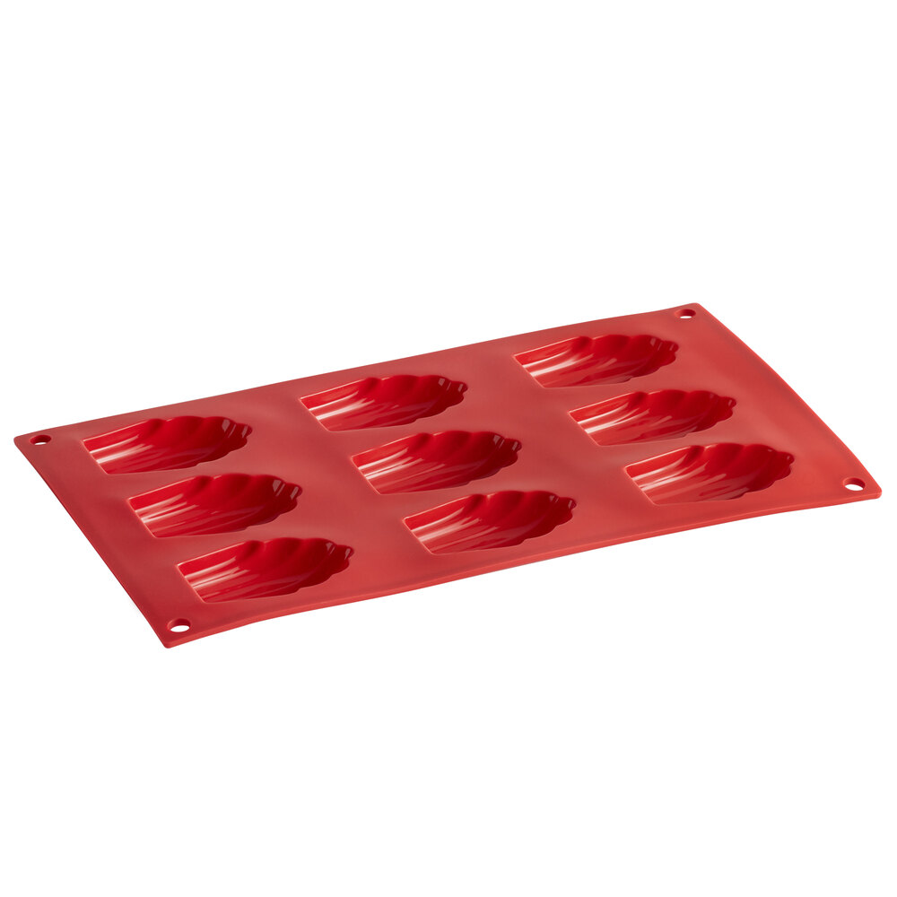 Thunder Group Red Silicone 9 Compartment Madeleine Mold