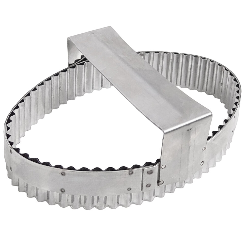 Gobel Stainless Steel Fluted Oval Pastry Cutter (6 5/8")